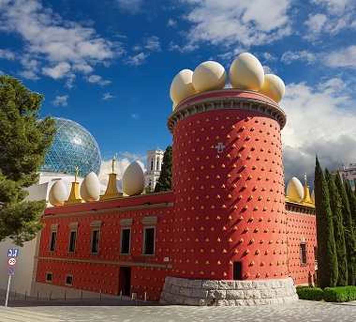 Girona & Dalí